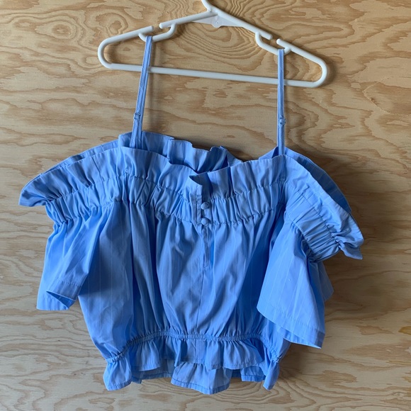 Stripped off the shoulder top - Picture 2 of 3